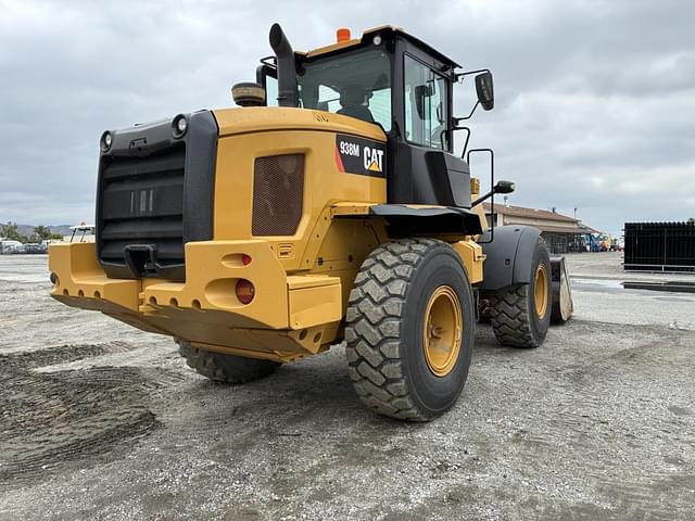 Image of Caterpillar 938M equipment image 2