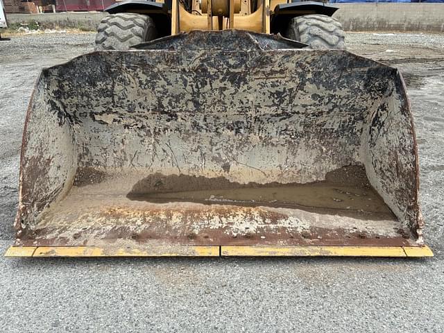 Image of Caterpillar 938M equipment image 4