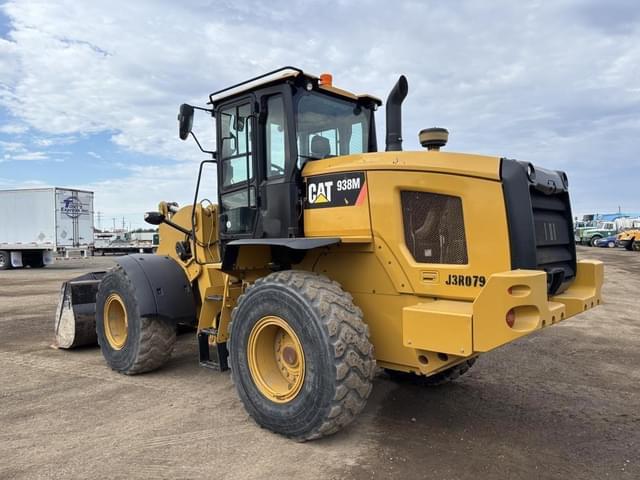 Image of Caterpillar 938M equipment image 3