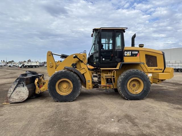 Image of Caterpillar 938M equipment image 4