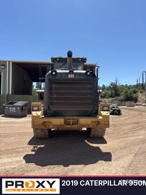 Image of Caterpillar 950M equipment image 3