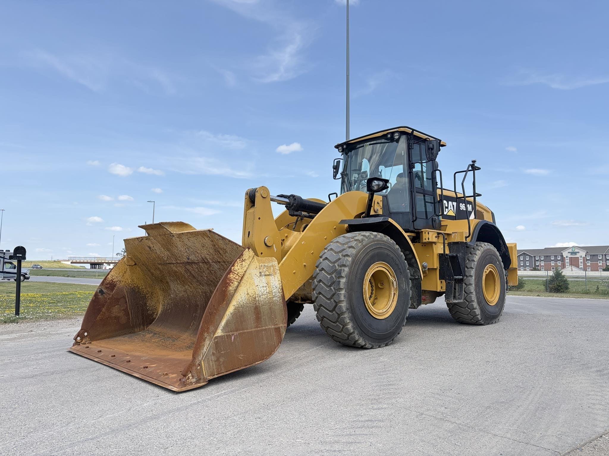 Main image Caterpillar 962M