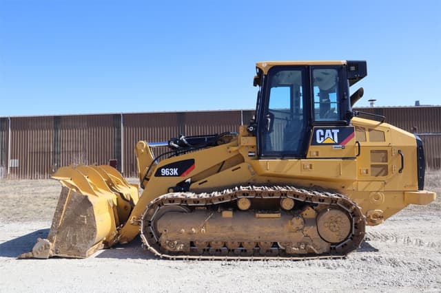 Image of Caterpillar 963K equipment image 2