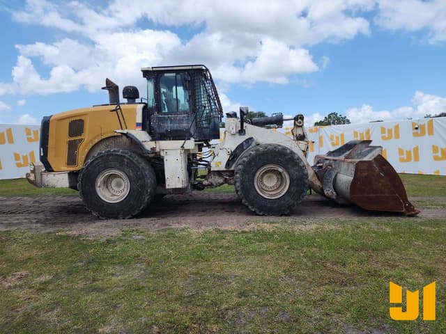 Image of Caterpillar 966M equipment image 3