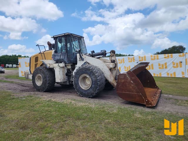 Image of Caterpillar 966M equipment image 2