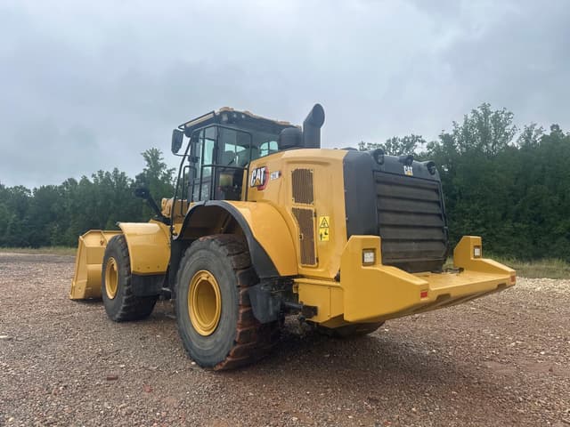 Image of Caterpillar 972M equipment image 4