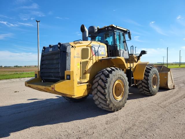 Image of Caterpillar 972M equipment image 2