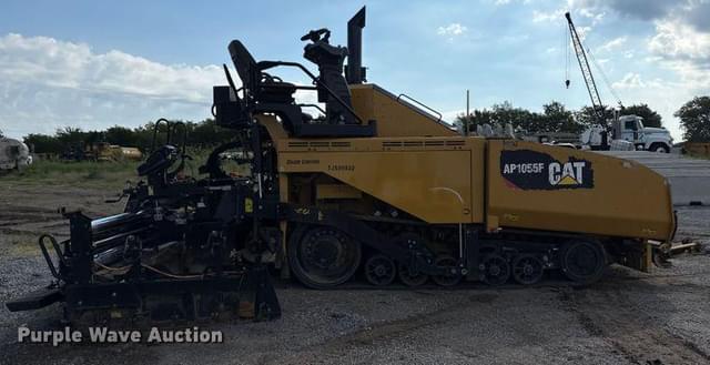 Image of Caterpillar AP1055F equipment image 3