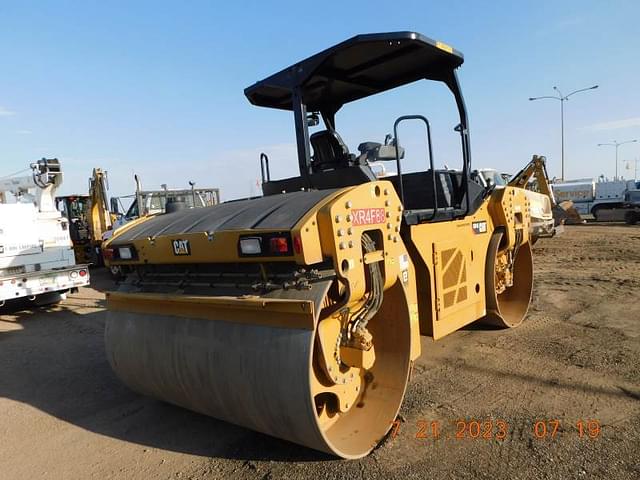 Image of Caterpillar CB15 equipment image 2