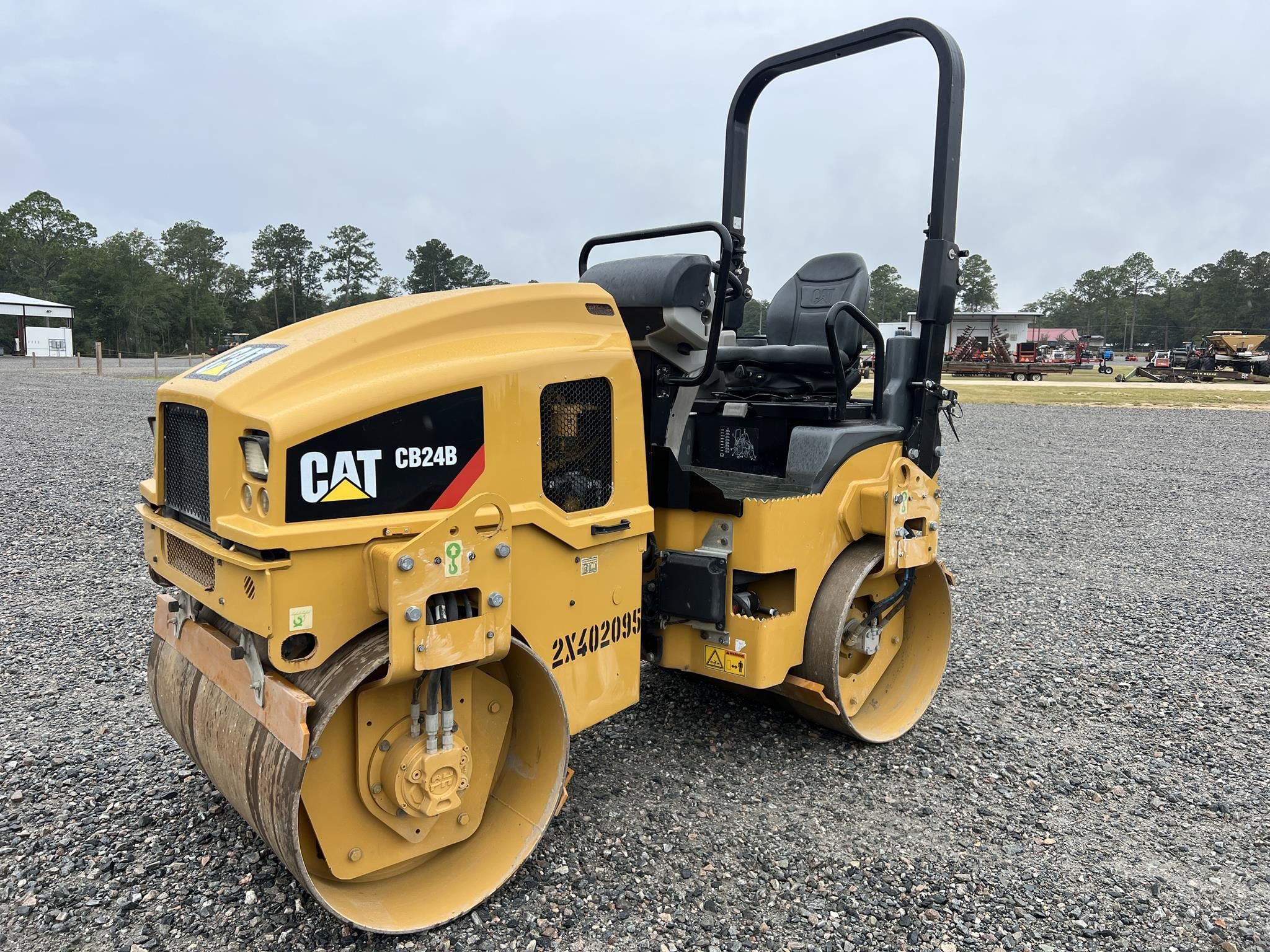 2019 Caterpillar CB24B Equipment Image0