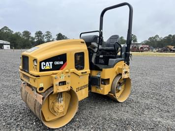 Main image Caterpillar CB24B