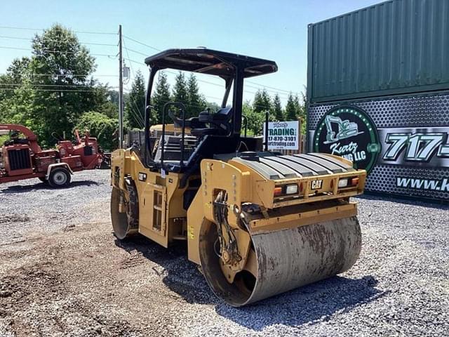 Image of Caterpillar CB8 equipment image 1