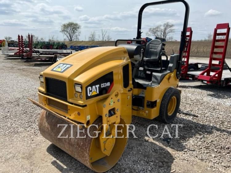 2019 Caterpillar CC34B Equipment Image0