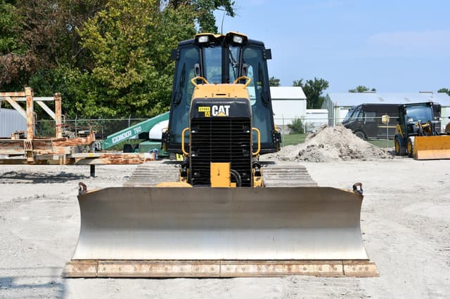 Image of Caterpillar D3K2 LGP equipment image 2