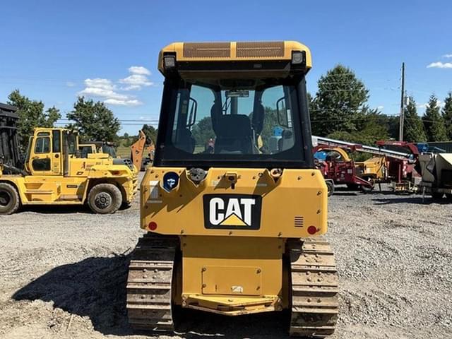 Image of Caterpillar D3K2 equipment image 2