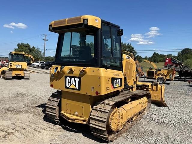 Image of Caterpillar D3K2 equipment image 3