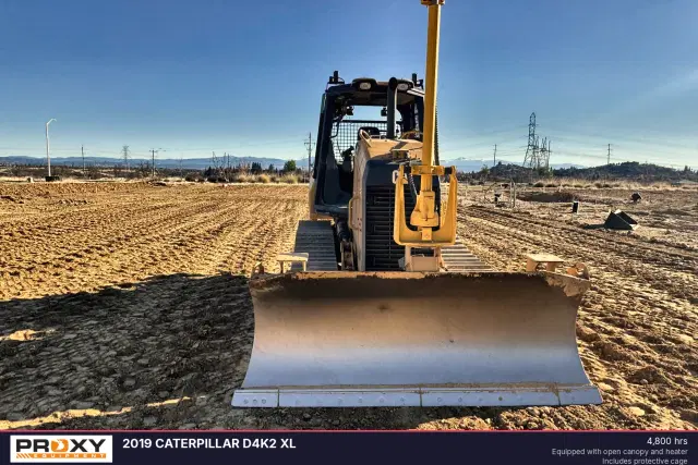 Image of Caterpillar D4K2 XL equipment image 3