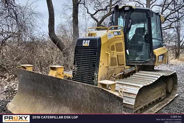 Image of Caterpillar D5K LGP equipment image 2