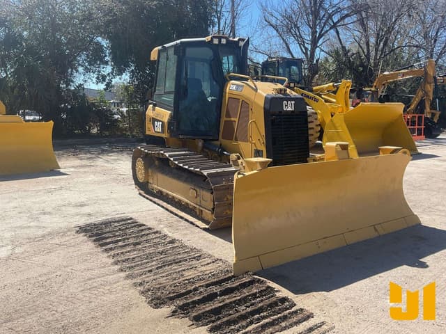 Image of Caterpillar D5K2 LGP equipment image 2