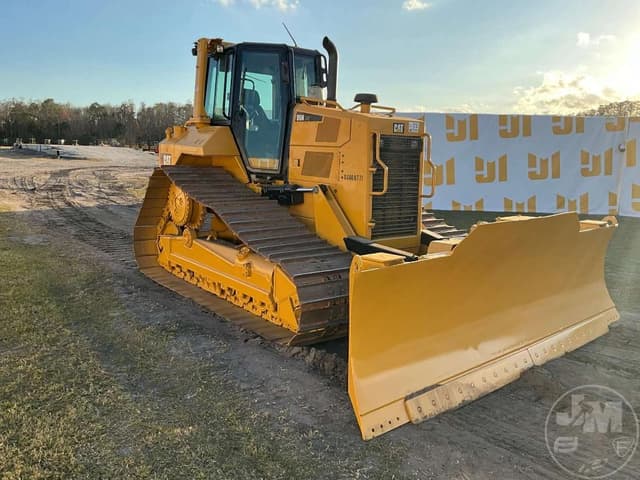Image of Caterpillar D6N LGP equipment image 2