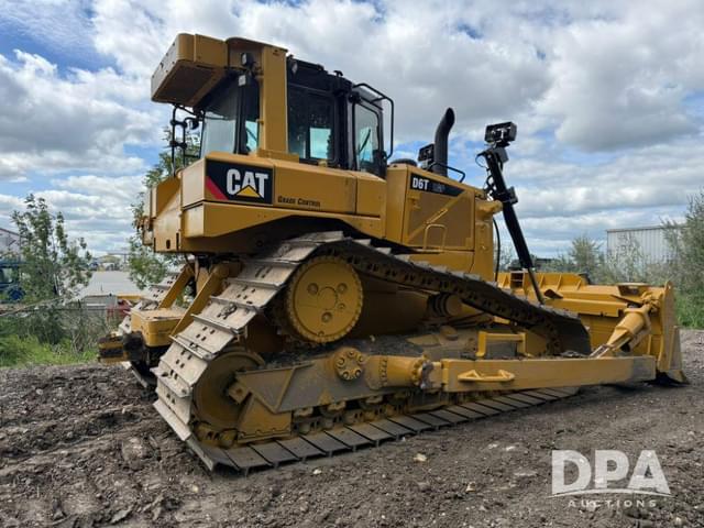 Image of Caterpillar D6T LGP equipment image 2