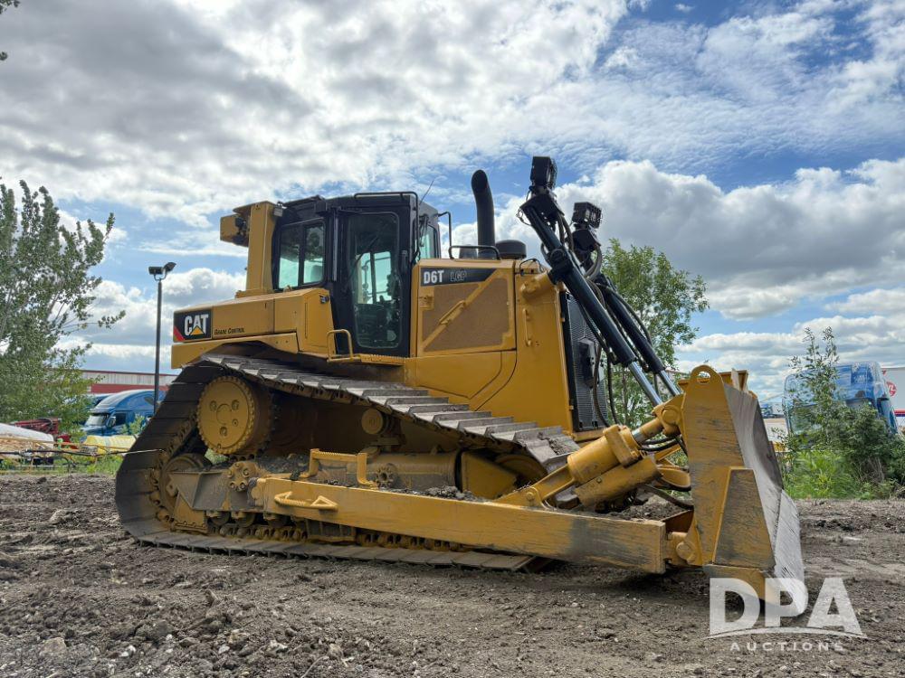 Image of Caterpillar D6T LGP Primary image