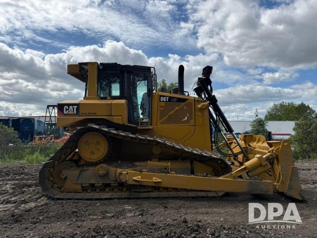 Image of Caterpillar D6T LGP equipment image 1
