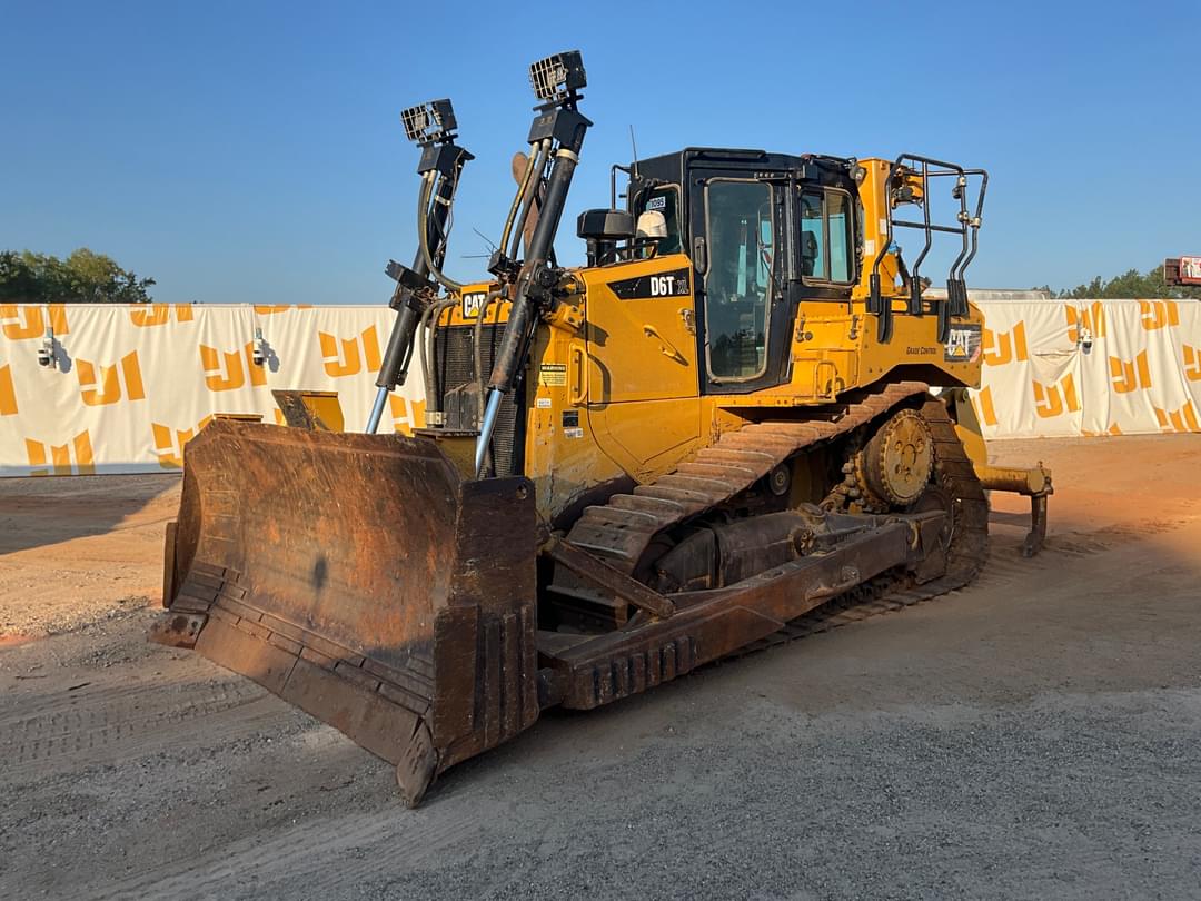Image of Caterpillar D6T XL Primary image