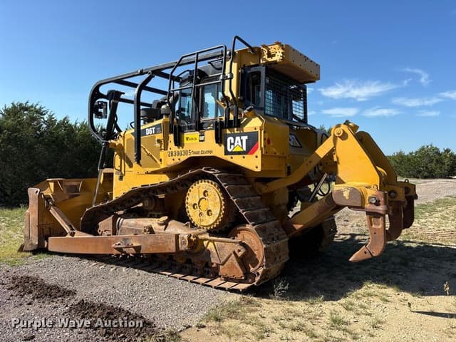 Image of Caterpillar D6T XL equipment image 3