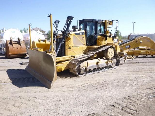 Image of Caterpillar D6T XL equipment image 1