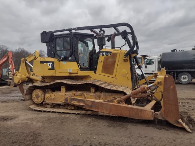 Image of Caterpillar D7E equipment image 2