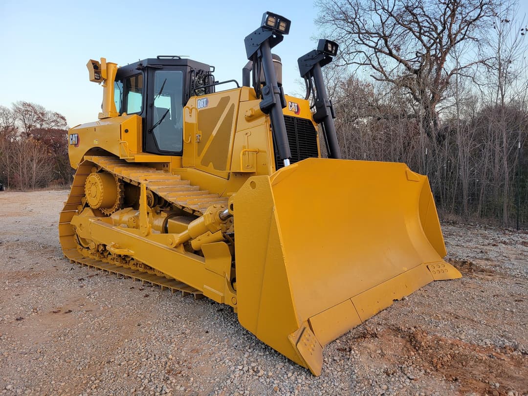 Image of Caterpillar D8T Primary image
