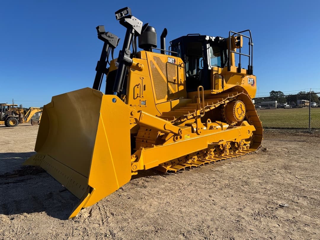 Image of Caterpillar D8T Primary image