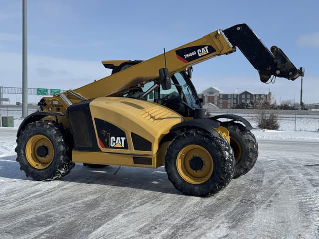 Image of Caterpillar TH408D equipment image 4