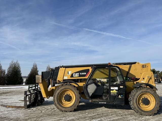 Image of Caterpillar TL1055D equipment image 2