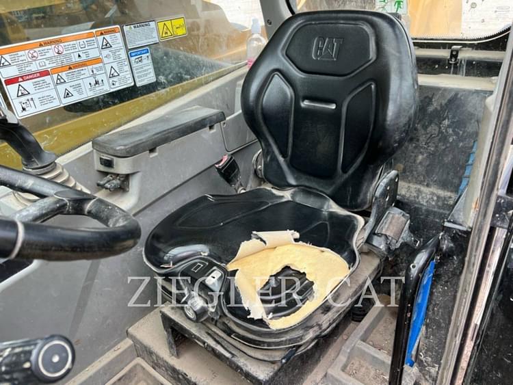 2019 Caterpillar TL1255D Equipment Image0