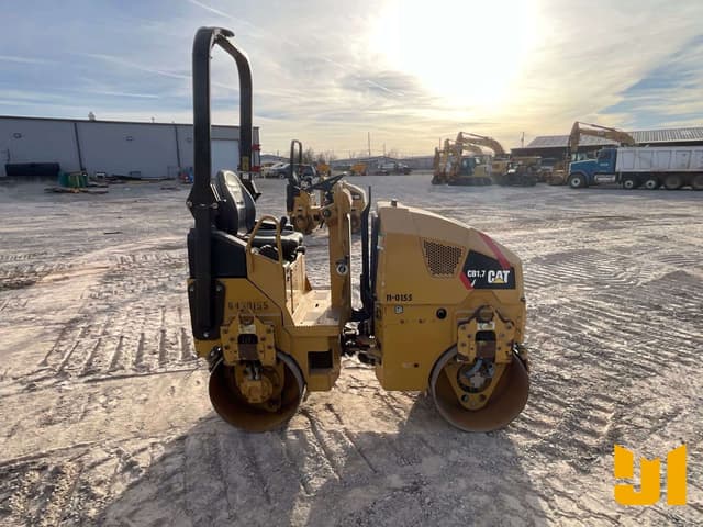 Image of Caterpillar CB1.7 equipment image 3