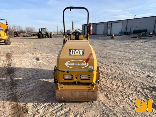 Image of Caterpillar CB1.7 equipment image 1