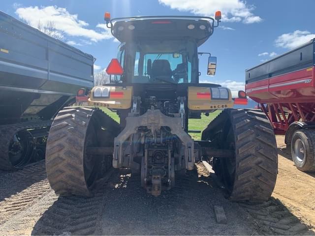 Image of Challenger MT740 equipment image 4