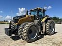 2019 Challenger 1038 Image
