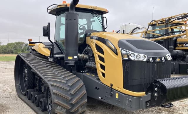 Image of Challenger MT875E equipment image 4