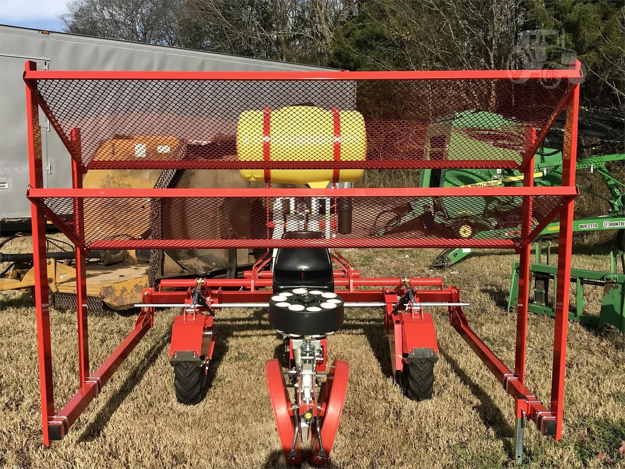 2019 Checchi & Magli Trium45 Equipment Image0