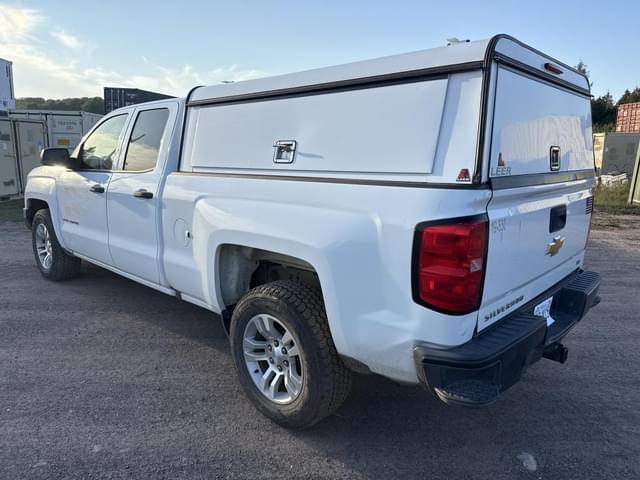 Image of Chevrolet 1500 equipment image 2