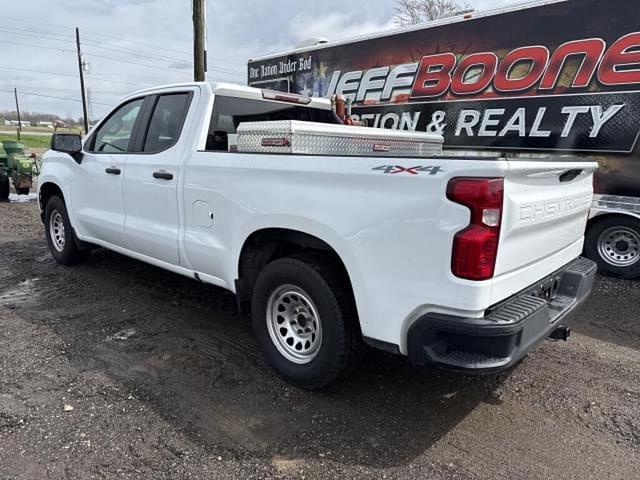 Image of Chevrolet 1500 equipment image 1