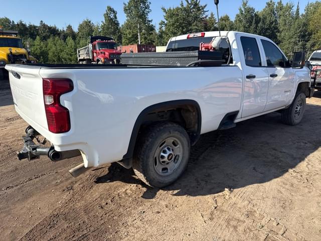 Image of Chevrolet 2500 equipment image 4