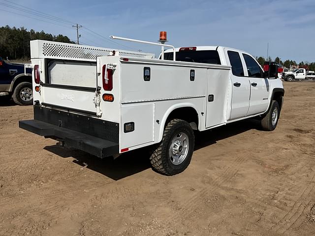 Image of Chevrolet 2500HD equipment image 4