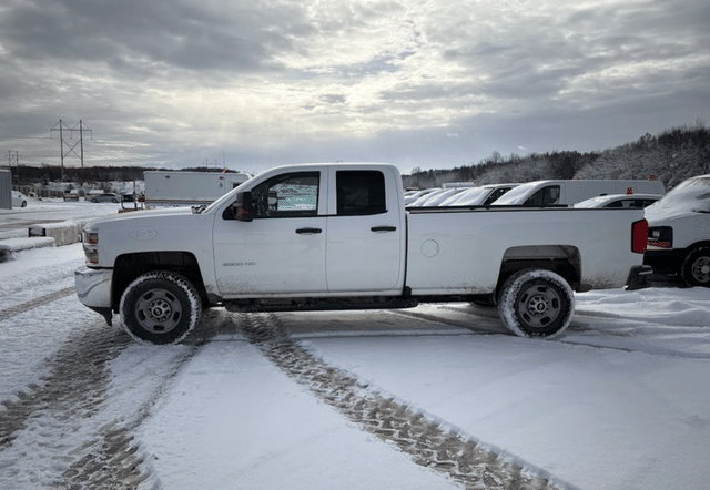 Image of Chevrolet 2500HD equipment image 1