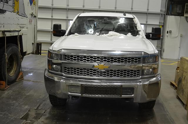 Image of Chevrolet 2500HD equipment image 1