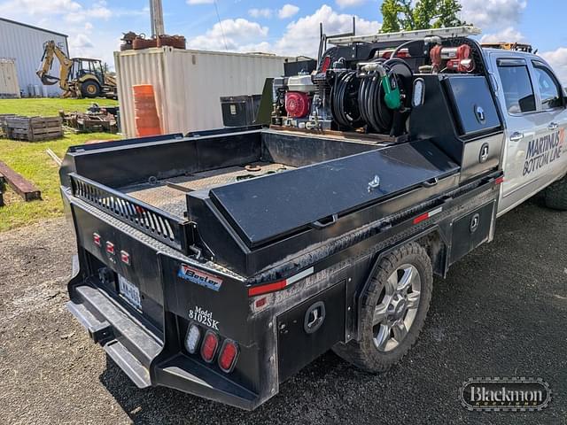 Image of Chevrolet 2500HD equipment image 3