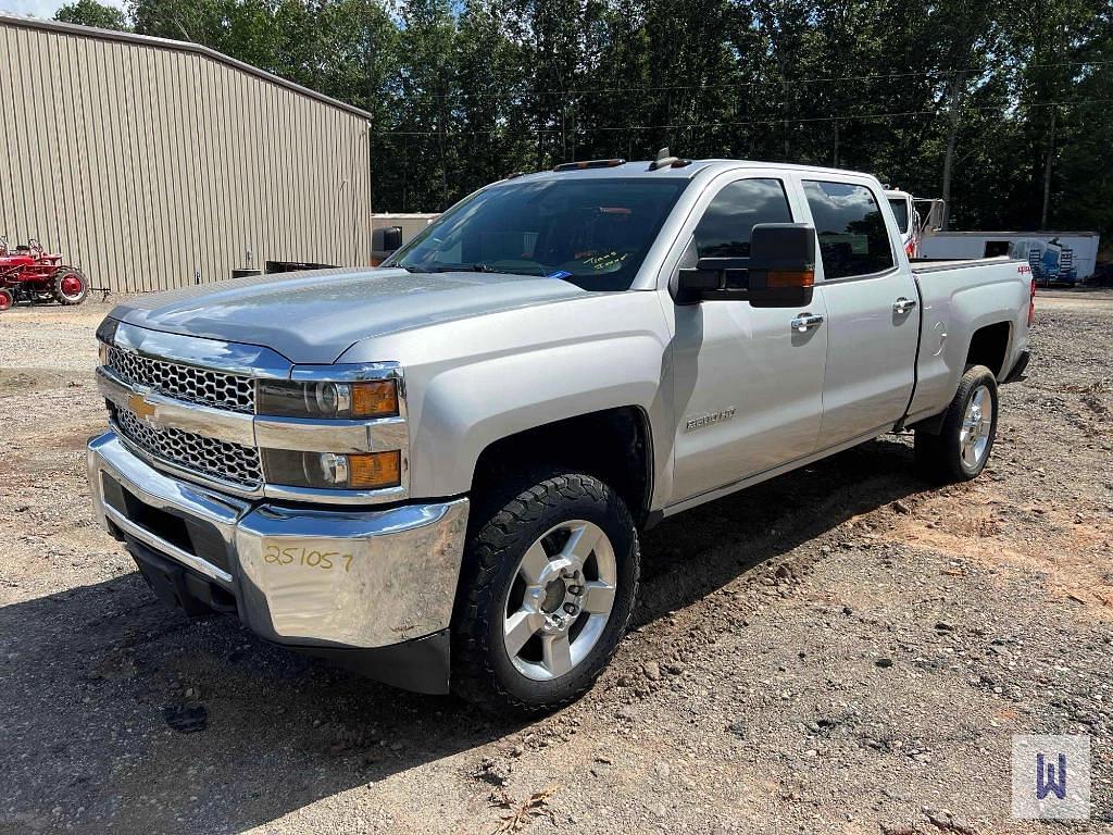 Image of Chevrolet 2500HD Primary image